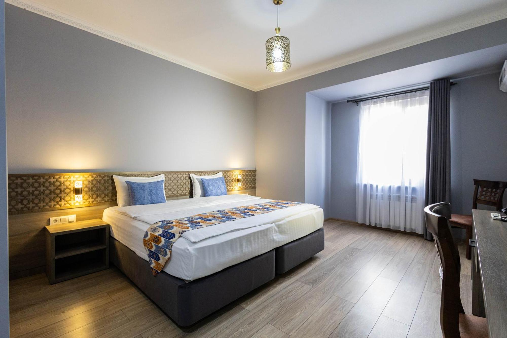 Khan Hotel Semerkant Oda fotoğraf
